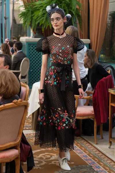 Look 48
